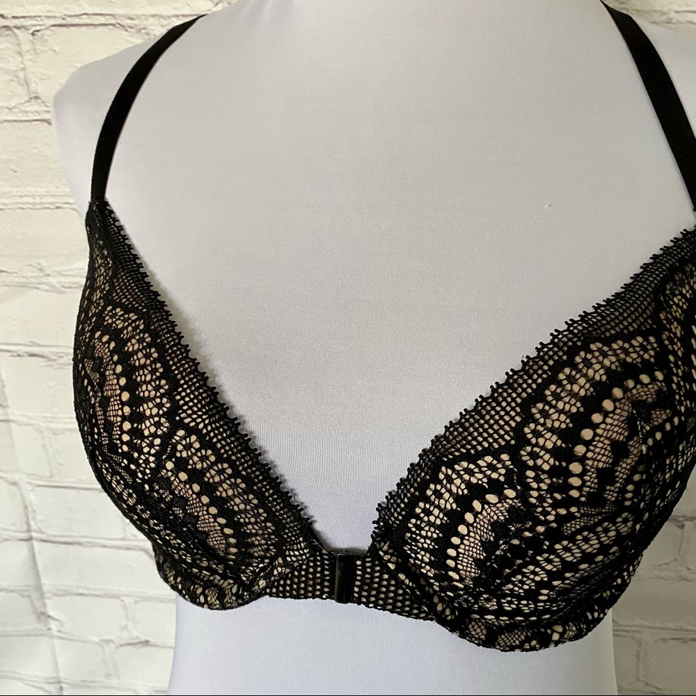 VICTORIA’S SECRET BEIGE BLACK LACE OVERLAY PADDED UNDER WIRE BRA SIZE 34D